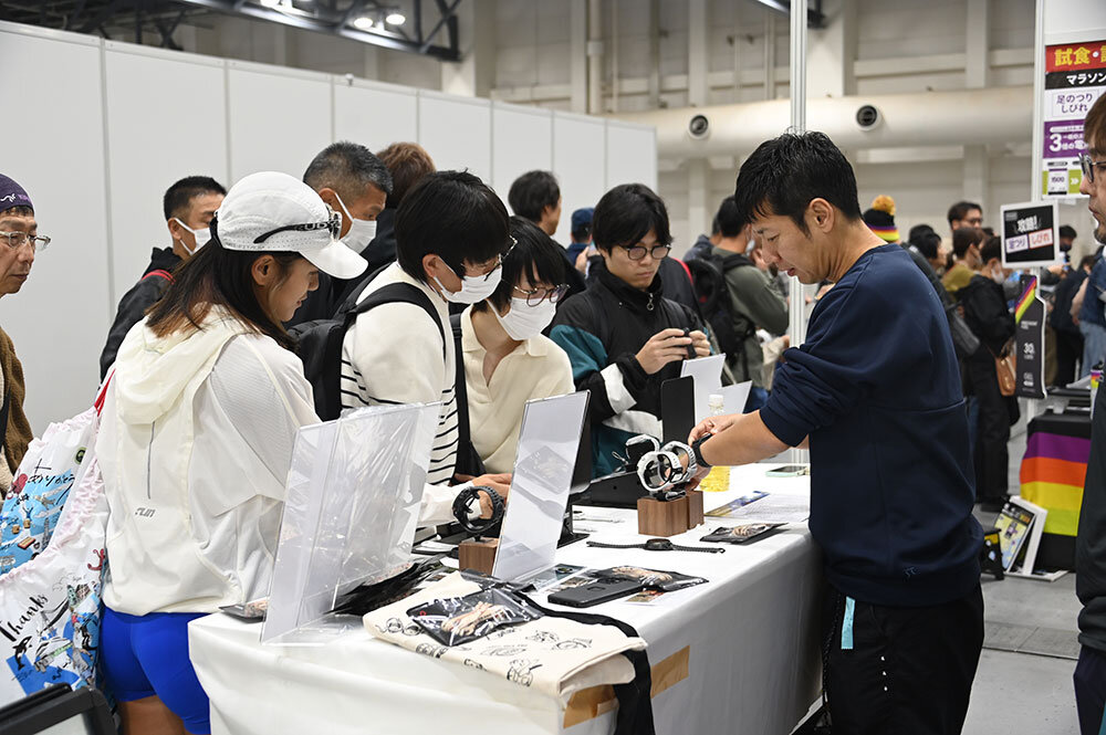 オープンマーケットの様子